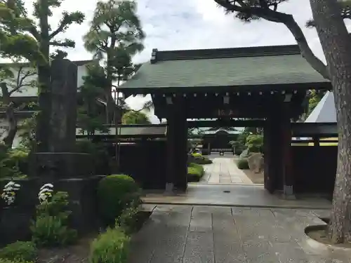 大坊本行寺の山門