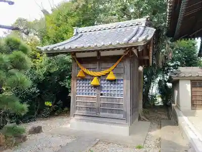 八幡社・八劔社合殿の末社・摂社