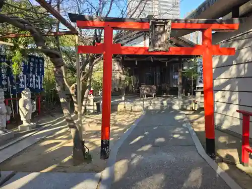 海神社の{uncategorized: "未分類", other: "その他", undefined: "問題あり", building: "その他建物", grave: "お墓", sacred_gate: "鳥居", guardian: "狛犬", statue: "像", buddha: "仏像", history: "歴史", nature: "自然", garden: "庭園", animal: "動物", pagoda: "塔", temizu: "手水舎", mountain_gate: "山門・神門", sanctuary: "本殿・本堂", subordinate: "末社・摂社", art: "芸術", scenery: "景色", jizo: "地蔵", ema: "絵馬", goshuin: "御朱印", omikuji: "おみくじ", items: "授与品その他", amulet: "お守り", goshuincho: "御朱印帳", eats: "食事", festival: "お祭り", votive_dance: "神楽", shichigosan: "七五三参", wedding: "結婚式", experience: "体験その他", initially: "初詣", around: "周辺", anti_infection: "感染症対策"}