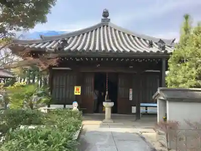 長寿寺の本殿・本堂