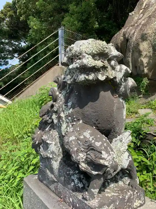 真浦神社の狛犬