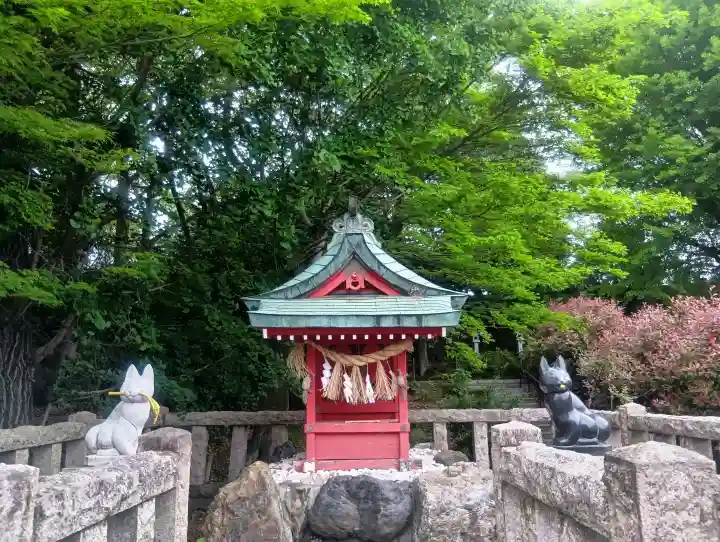 堤治神社の{uncategorized: "未分類", other: "その他", undefined: "問題あり", building: "その他建物", grave: "お墓", sacred_gate: "鳥居", guardian: "狛犬", statue: "像", buddha: "仏像", history: "歴史", nature: "自然", garden: "庭園", animal: "動物", pagoda: "塔", temizu: "手水舎", mountain_gate: "山門・神門", sanctuary: "本殿・本堂", subordinate: "末社・摂社", art: "芸術", scenery: "景色", jizo: "地蔵", ema: "絵馬", goshuin: "御朱印", omikuji: "おみくじ", items: "授与品その他", amulet: "お守り", goshuincho: "御朱印帳", eats: "食事", festival: "お祭り", votive_dance: "神楽", shichigosan: "七五三参", wedding: "結婚式", experience: "体験その他", initially: "初詣", around: "周辺", anti_infection: "感染症対策"}