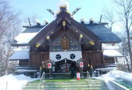 旭川神社の本殿