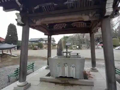 崇真寺(開運犬り切不動尊)の手水舎