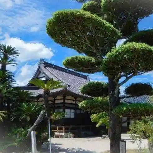 医王山福楽寺の本殿