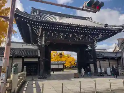 本願寺(西本願寺)の山門・神門