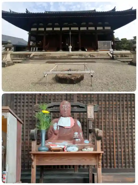 叡福寺の{uncategorized: "未分類", other: "その他", undefined: "問題あり", building: "その他建物", grave: "お墓", sacred_gate: "鳥居", guardian: "狛犬", statue: "像", buddha: "仏像", history: "歴史", nature: "自然", garden: "庭園", animal: "動物", pagoda: "塔", temizu: "手水舎", mountain_gate: "山門・神門", sanctuary: "本殿・本堂", subordinate: "末社・摂社", art: "芸術", scenery: "景色", jizo: "地蔵", ema: "絵馬", goshuin: "御朱印", omikuji: "おみくじ", items: "授与品その他", amulet: "お守り", goshuincho: "御朱印帳", eats: "食事", festival: "お祭り", votive_dance: "神楽", shichigosan: "七五三参", wedding: "結婚式", experience: "体験その他", initially: "初詣", around: "周辺", anti_infection: "感染症対策"}