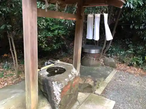 阿射加神社の手水舎