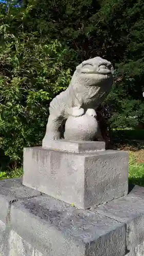 豊浦神社の狛犬