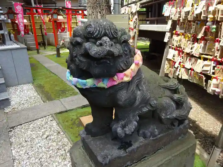 高円寺氷川神社の狛犬