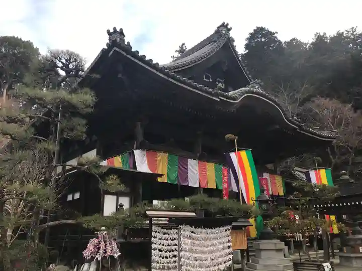 岡寺(龍蓋寺)の本殿・本堂