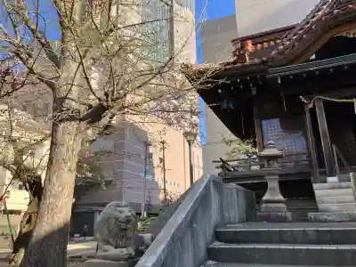 白鬚神社の{uncategorized: "未分類", other: "その他", undefined: "問題あり", building: "その他建物", grave: "お墓", sacred_gate: "鳥居", guardian: "狛犬", statue: "像", buddha: "仏像", history: "歴史", nature: "自然", garden: "庭園", animal: "動物", pagoda: "塔", temizu: "手水舎", mountain_gate: "山門・神門", sanctuary: "本殿・本堂", subordinate: "末社・摂社", art: "芸術", scenery: "景色", jizo: "地蔵", ema: "絵馬", goshuin: "御朱印", omikuji: "おみくじ", items: "授与品その他", amulet: "お守り", goshuincho: "御朱印帳", eats: "食事", festival: "お祭り", votive_dance: "神楽", shichigosan: "七五三参", wedding: "結婚式", experience: "体験その他", initially: "初詣", around: "周辺", anti_infection: "感染症対策"}