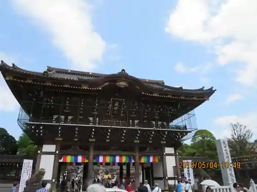 成田山新勝寺の山門・神門