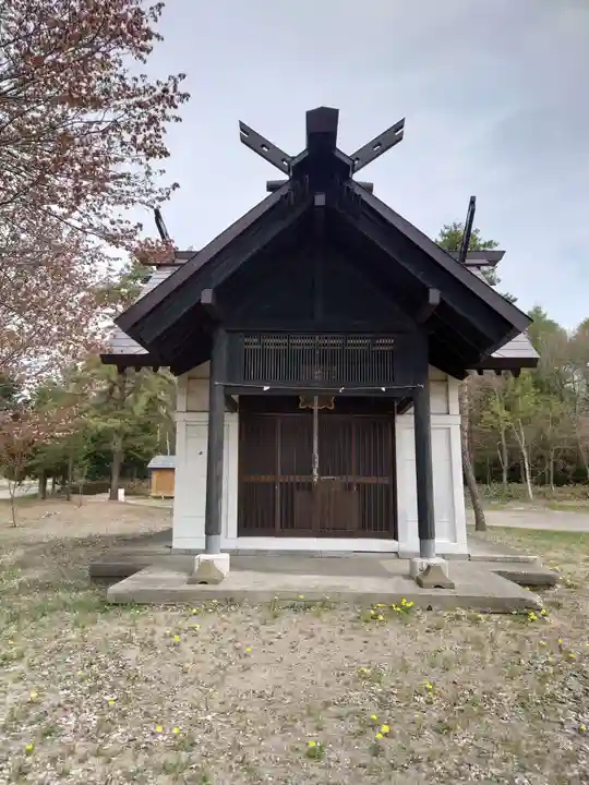 富岡神社の本殿・本堂