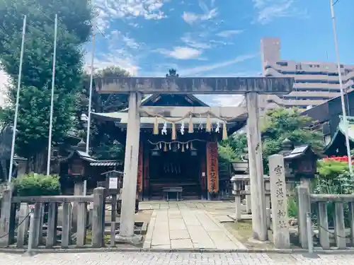 富士浅間神社の鳥居