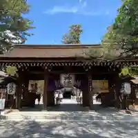 建部大社の山門・神門