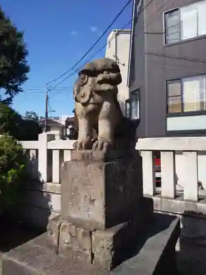 六所神社の狛犬