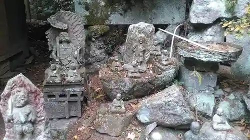 天台宗玄清法流　胸の観音寺の仏像