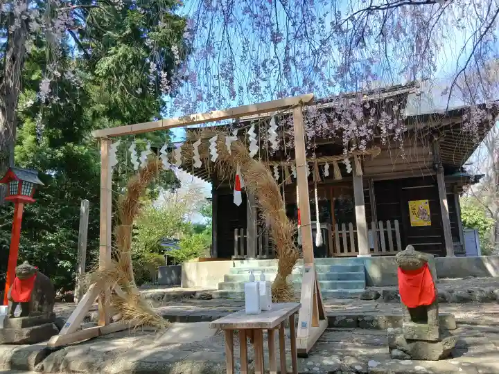 亀岡八幡宮の{uncategorized: "未分類", other: "その他", undefined: "問題あり", building: "その他建物", grave: "お墓", sacred_gate: "鳥居", guardian: "狛犬", statue: "像", buddha: "仏像", history: "歴史", nature: "自然", garden: "庭園", animal: "動物", pagoda: "塔", temizu: "手水舎", mountain_gate: "山門・神門", sanctuary: "本殿・本堂", subordinate: "末社・摂社", art: "芸術", scenery: "景色", jizo: "地蔵", ema: "絵馬", goshuin: "御朱印", omikuji: "おみくじ", items: "授与品その他", amulet: "お守り", goshuincho: "御朱印帳", eats: "食事", festival: "お祭り", votive_dance: "神楽", shichigosan: "七五三参", wedding: "結婚式", experience: "体験その他", initially: "初詣", around: "周辺", anti_infection: "感染症対策"}