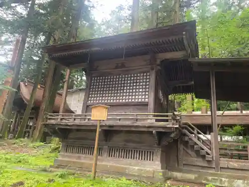 諏訪大社の本殿・本堂