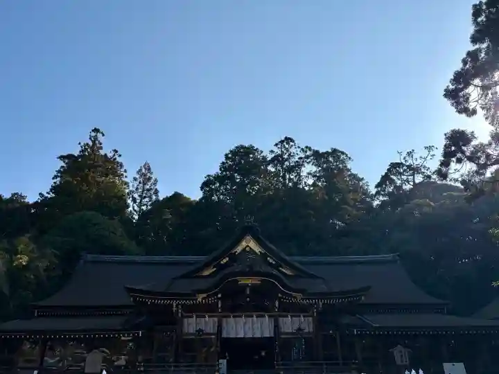 大神神社の{uncategorized: "未分類", other: "その他", undefined: "問題あり", building: "その他建物", grave: "お墓", sacred_gate: "鳥居", guardian: "狛犬", statue: "像", buddha: "仏像", history: "歴史", nature: "自然", garden: "庭園", animal: "動物", pagoda: "塔", temizu: "手水舎", mountain_gate: "山門・神門", sanctuary: "本殿・本堂", subordinate: "末社・摂社", art: "芸術", scenery: "景色", jizo: "地蔵", ema: "絵馬", goshuin: "御朱印", omikuji: "おみくじ", items: "授与品その他", amulet: "お守り", goshuincho: "御朱印帳", eats: "食事", festival: "お祭り", votive_dance: "神楽", shichigosan: "七五三参", wedding: "結婚式", experience: "体験その他", initially: "初詣", around: "周辺", anti_infection: "感染症対策"}