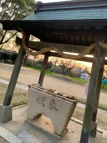 梶返天満宮の手水舎