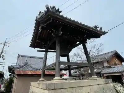 願宗寺の{uncategorized: "未分類", other: "その他", undefined: "問題あり", building: "その他建物", grave: "お墓", sacred_gate: "鳥居", guardian: "狛犬", statue: "像", buddha: "仏像", history: "歴史", nature: "自然", garden: "庭園", animal: "動物", pagoda: "塔", temizu: "手水舎", mountain_gate: "山門・神門", sanctuary: "本殿・本堂", subordinate: "末社・摂社", art: "芸術", scenery: "景色", jizo: "地蔵", ema: "絵馬", goshuin: "御朱印", omikuji: "おみくじ", items: "授与品その他", amulet: "お守り", goshuincho: "御朱印帳", eats: "食事", festival: "お祭り", votive_dance: "神楽", shichigosan: "七五三参", wedding: "結婚式", experience: "体験その他", initially: "初詣", around: "周辺", anti_infection: "感染症対策"}