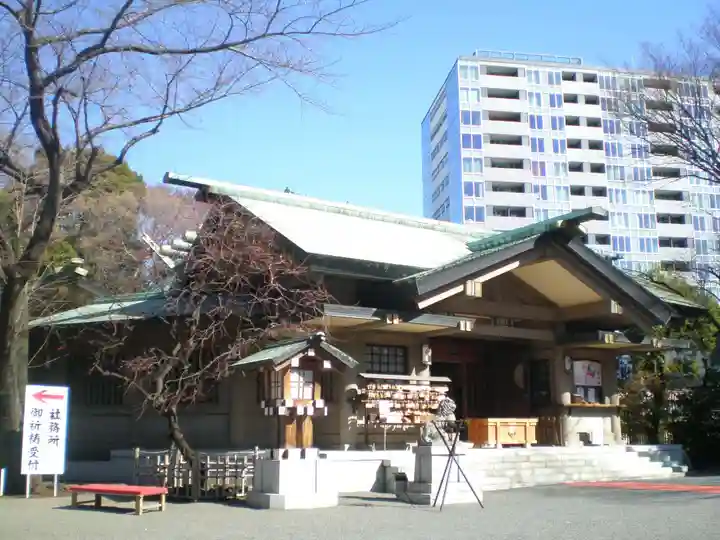 東郷神社の本殿・本堂