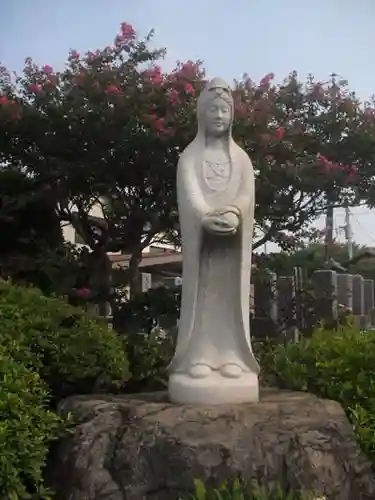 来迎寺（材木座）の像