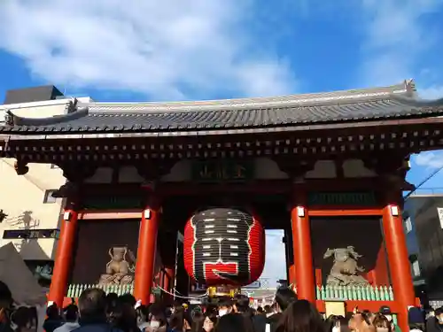 浅草寺の山門