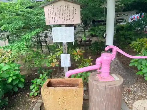 若宮八幡社の{uncategorized: "未分類", other: "その他", undefined: "問題あり", building: "その他建物", grave: "お墓", sacred_gate: "鳥居", guardian: "狛犬", statue: "像", buddha: "仏像", history: "歴史", nature: "自然", garden: "庭園", animal: "動物", pagoda: "塔", temizu: "手水舎", mountain_gate: "山門・神門", sanctuary: "本殿・本堂", subordinate: "末社・摂社", art: "芸術", scenery: "景色", jizo: "地蔵", ema: "絵馬", goshuin: "御朱印", omikuji: "おみくじ", items: "授与品その他", amulet: "お守り", goshuincho: "御朱印帳", eats: "食事", festival: "お祭り", votive_dance: "神楽", shichigosan: "七五三参", wedding: "結婚式", experience: "体験その他", initially: "初詣", around: "周辺", anti_infection: "感染症対策"}