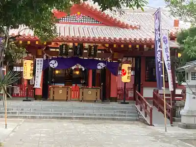 波上宮の本殿・本堂