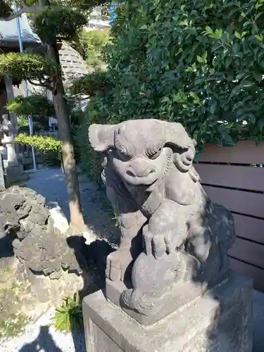 太田杉山神社・横濱水天宮の狛犬