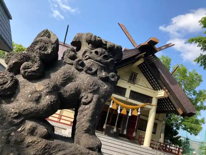江南神社の狛犬
