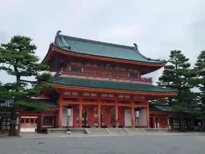 平安神宮の山門・神門