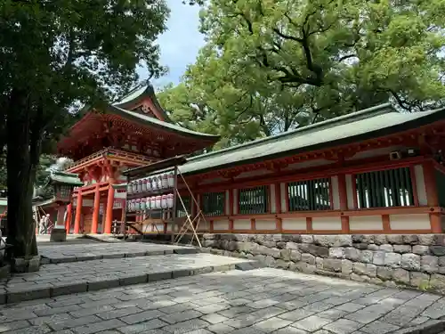 武蔵一宮氷川神社の山門・神門