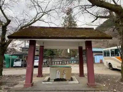藤原町護国神社の{uncategorized: "未分類", other: "その他", undefined: "問題あり", building: "その他建物", grave: "お墓", sacred_gate: "鳥居", guardian: "狛犬", statue: "像", buddha: "仏像", history: "歴史", nature: "自然", garden: "庭園", animal: "動物", pagoda: "塔", temizu: "手水舎", mountain_gate: "山門・神門", sanctuary: "本殿・本堂", subordinate: "末社・摂社", art: "芸術", scenery: "景色", jizo: "地蔵", ema: "絵馬", goshuin: "御朱印", omikuji: "おみくじ", items: "授与品その他", amulet: "お守り", goshuincho: "御朱印帳", eats: "食事", festival: "お祭り", votive_dance: "神楽", shichigosan: "七五三参", wedding: "結婚式", experience: "体験その他", initially: "初詣", around: "周辺", anti_infection: "感染症対策"}