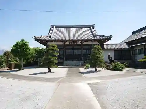長慶寺の本殿・本堂