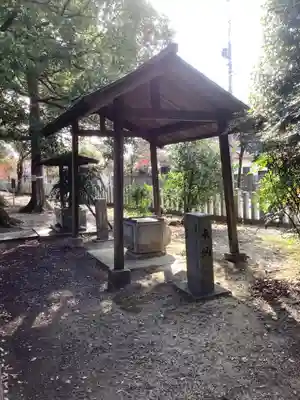 神明社(神明大明神)の手水舎