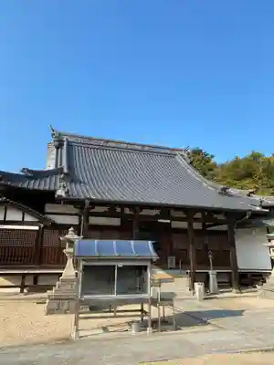国分寺の本殿・本堂