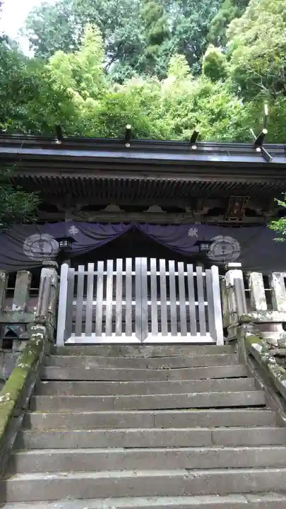小国両神社の本殿・本堂