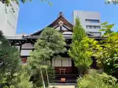 宝蔵寺の本殿