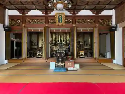 法徳寺の{uncategorized: "未分類", other: "その他", undefined: "問題あり", building: "その他建物", grave: "お墓", sacred_gate: "鳥居", guardian: "狛犬", statue: "像", buddha: "仏像", history: "歴史", nature: "自然", garden: "庭園", animal: "動物", pagoda: "塔", temizu: "手水舎", mountain_gate: "山門・神門", sanctuary: "本殿・本堂", subordinate: "末社・摂社", art: "芸術", scenery: "景色", jizo: "地蔵", ema: "絵馬", goshuin: "御朱印", omikuji: "おみくじ", items: "授与品その他", amulet: "お守り", goshuincho: "御朱印帳", eats: "食事", festival: "お祭り", votive_dance: "神楽", shichigosan: "七五三参", wedding: "結婚式", experience: "体験その他", initially: "初詣", around: "周辺", anti_infection: "感染症対策"}