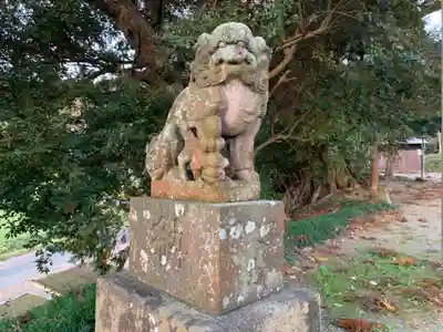 諏訪神社の狛犬
