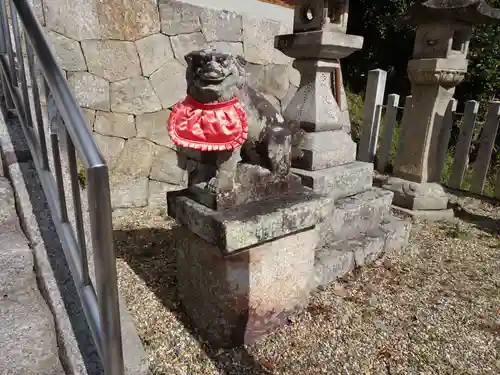 平群神社の狛犬