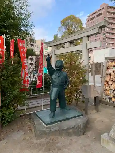 亀有香取神社の像