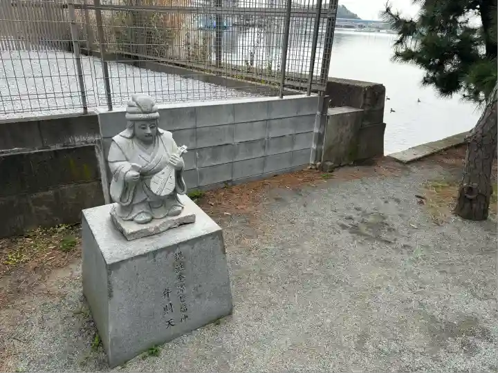 琵琶島神社(神奈川県)