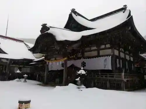 七面山敬慎院の本殿・本堂