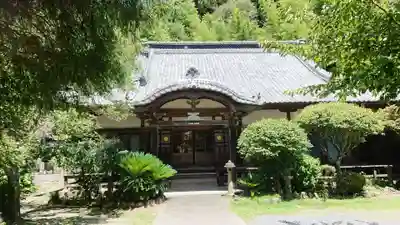 天然寺の本殿・本堂