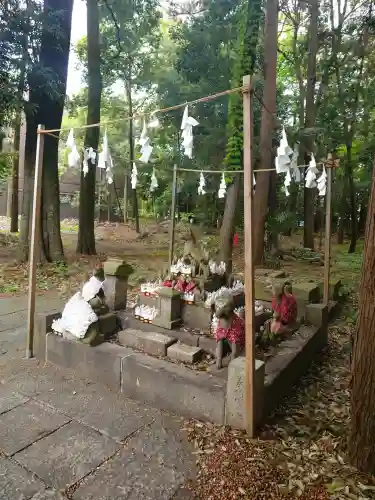 箭弓稲荷神社の{uncategorized: "未分類", other: "その他", undefined: "問題あり", building: "その他建物", grave: "お墓", sacred_gate: "鳥居", guardian: "狛犬", statue: "像", buddha: "仏像", history: "歴史", nature: "自然", garden: "庭園", animal: "動物", pagoda: "塔", temizu: "手水舎", mountain_gate: "山門・神門", sanctuary: "本殿・本堂", subordinate: "末社・摂社", art: "芸術", scenery: "景色", jizo: "地蔵", ema: "絵馬", goshuin: "御朱印", omikuji: "おみくじ", items: "授与品その他", amulet: "お守り", goshuincho: "御朱印帳", eats: "食事", festival: "お祭り", votive_dance: "神楽", shichigosan: "七五三参", wedding: "結婚式", experience: "体験その他", initially: "初詣", around: "周辺", anti_infection: "感染症対策"}